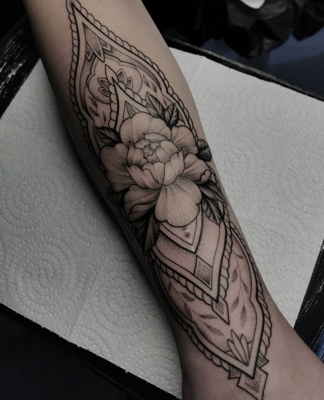 Tattoo Studio Innsbruck - Goran - Mandala Flower